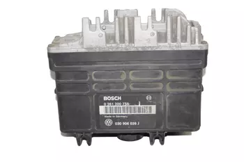 030 906 026 J Calculateur d’ ordinateur ecu Volkswagen