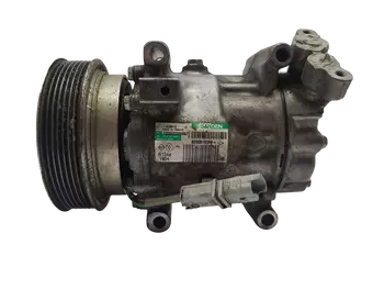 8200819568 Compresseur de climatisation Renault 1,2 16V