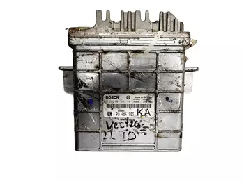 0 281 001 335 Calculateur Opel