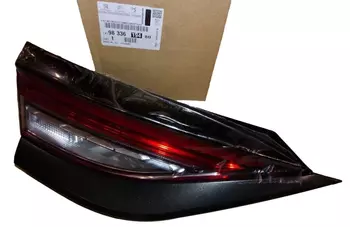 9833619480 Phare de voiture Citroen