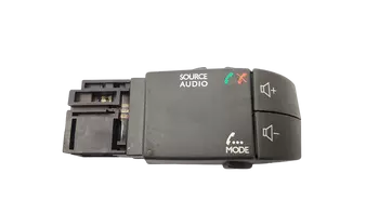 344422030AG  Commande de radio Renault