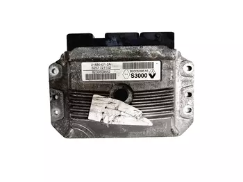 21585421-2A Calculateur Renault