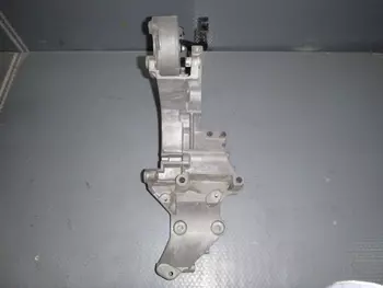 Łapa Mocowanie Pompy 8200004352 2,2 dci Espace 4 oryginał  Renault