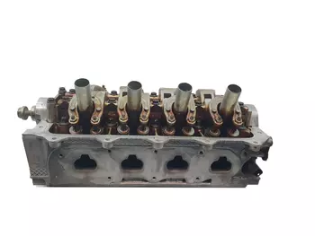 7701475751 La culasse Renault 1,2 16V D4F (D4FB712, D4F702)
