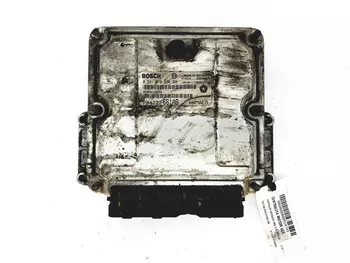 P04727661AB  Calculateur Chrysler