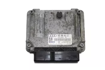 03G 906 021 LS Calculateur d’ ordinateur ecu Audi
