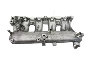 8200257336  Collecteur d’admission Renault 2,0 16v Turbo F4R764