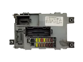 00518699250 Boîtier fusibles Fiat