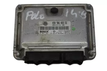 030 906 032 CG Calculateur d’ ordinateur ecu Volkswagen