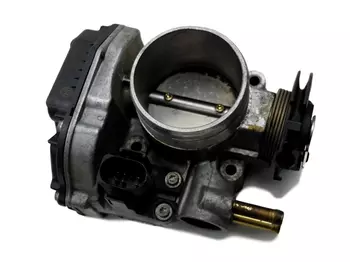 037133064A Boitier papillon d’admission Audi Seat Skoda Volkswagen