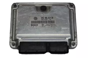 045 906 019 BM Calculateur d’ ordinateur ecu Skoda