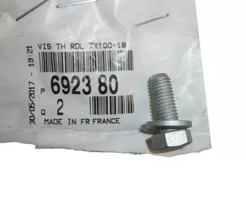 6923.80,  692380 Vis Citroen Peugeot