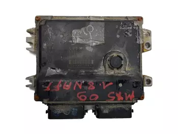 L83118881F Calculateur Mazda