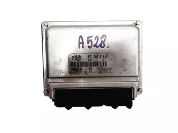 071 906 018 P Calculateur Volkswagen
