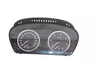 110.080.213 Le compteur, compteur de vitesse, tableau de bord BMW