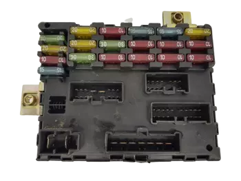 46412170  Boîtier fusibles Fiat