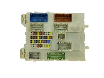 97RI010012 Calculateur Ford