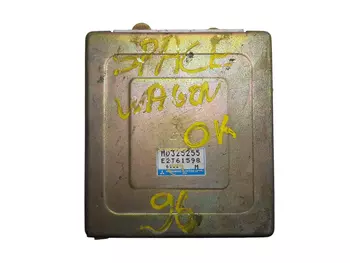 MD325255 Calculateur ecu Mitsubishi