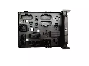 8200283811 Calculateur Renault