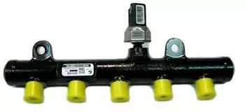1570L9 Rampe d'injection Citroen Peugeot _2.0 HDi 136 PS  Delphi