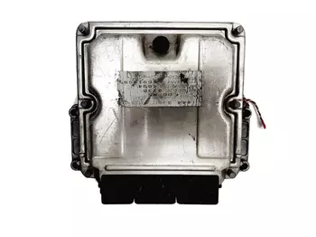 0 281 001 934 Calculateur Renault
