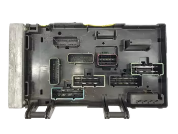 05144579AC 05144509AF Boîtier fusibles Chrysler