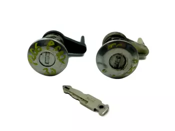 00000 Serrure de porte Peugeot