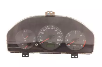 B1BJ5AC Le compteur, compteur de vitesse, tableau de bord Mazda