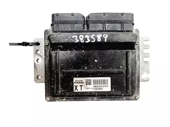 MEC32-040 Calculateur Nissan