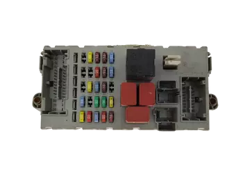51754985 NPL Boîtier fusibles Fiat