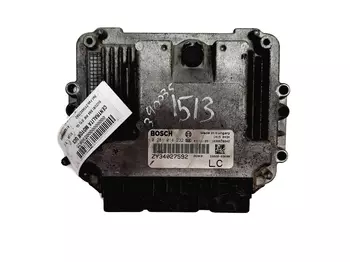 ZY34027592 Calculateur Suzuki