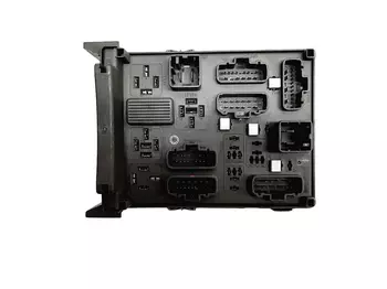 8200283811 Calculateur Renault