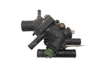 7701474249  Boitier thermostat d'eau moteur Renault 1,9 D F8Q630