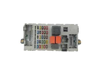 46795988 NPL  Boîtier fusibles Fiat