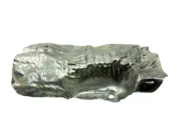 483825077R Bouclier thermique Dacia