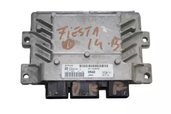 8V21-12A650-RD Calculateur d’ ordinateur ecu Ford