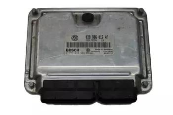038 906 019 AF Calculateur d’ ordinateur ecu Volkswagen