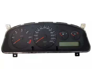 88458015 Bloc compteurs vitesse Nissan Diesel