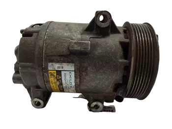 8200309193  Compresseur de climatisation Nissan Renault 1,9 DCI / 2,0 16V F4R